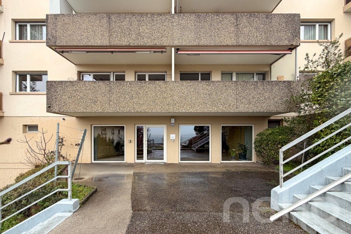 Apartement 3,5p rénové avec vue lac proche gare