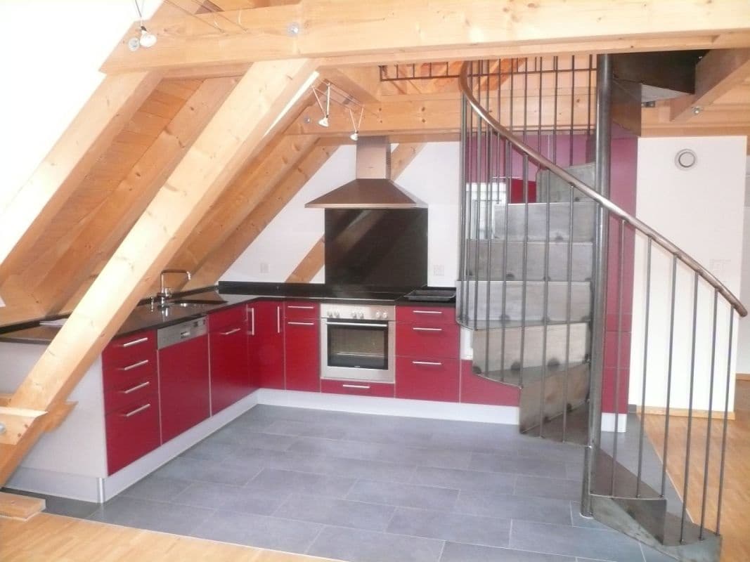 moderne 3.5 Zimmer-Dachwohnung im Zentrum von Mels