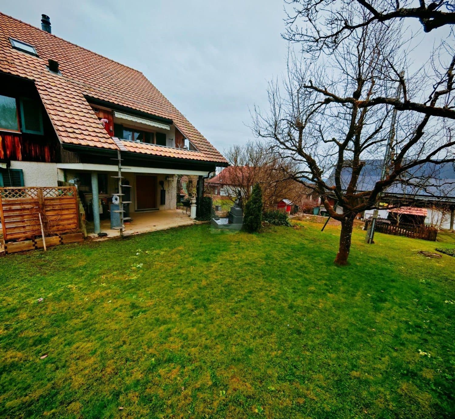 CHARMANT MIT GARTEN-PARADIES