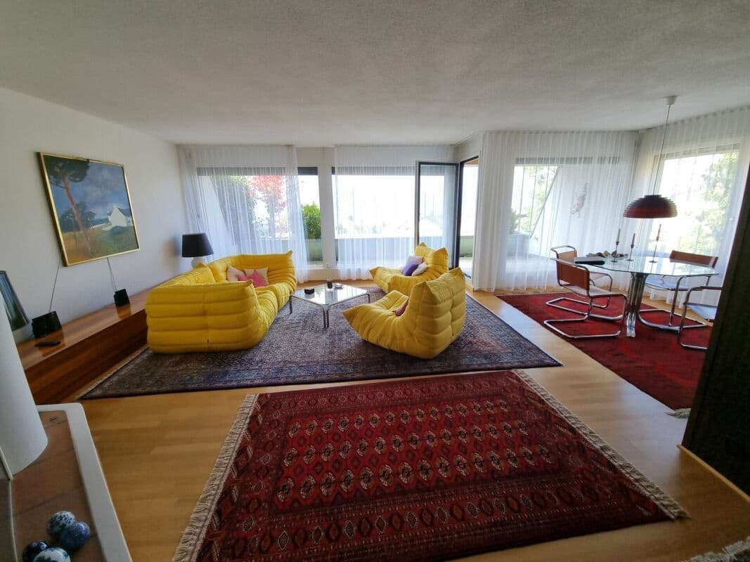 2.5 Zi. Attika mit unverbaubarer See- und Bergsicht