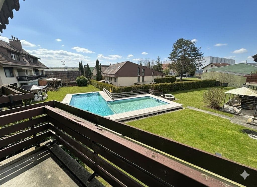 3.5-Zi.-Wohnung mit Poolzugang in Dotzigen - jetzt kaufen