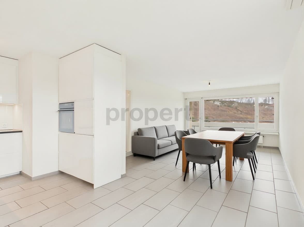 Helle 4.5-Zimmer-Wohnung mit grossem Balkon in Trimbach