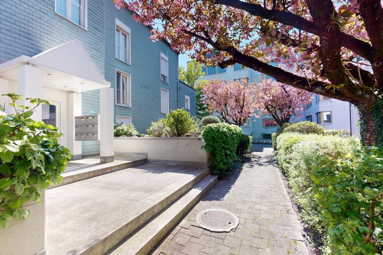 Schöne 2.5-Zimmer-Maisonette-Wohnung in Zürich