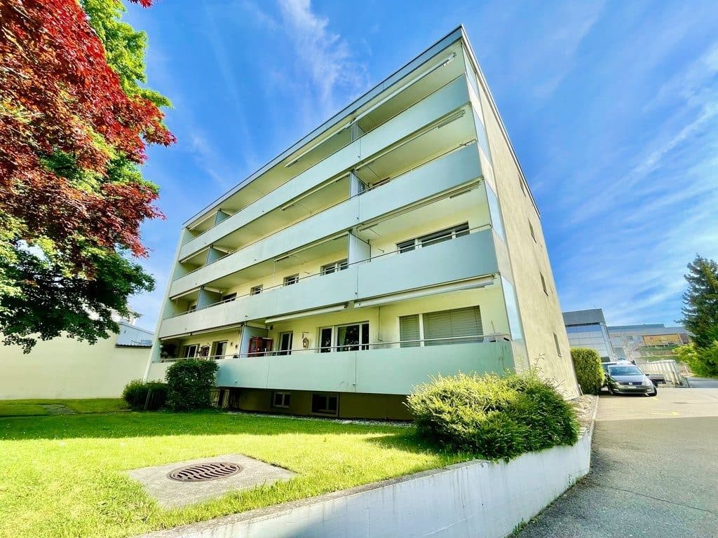 Helle und grosszügige 3.5-Zimmer-Wohnung im Zentrum von Uster