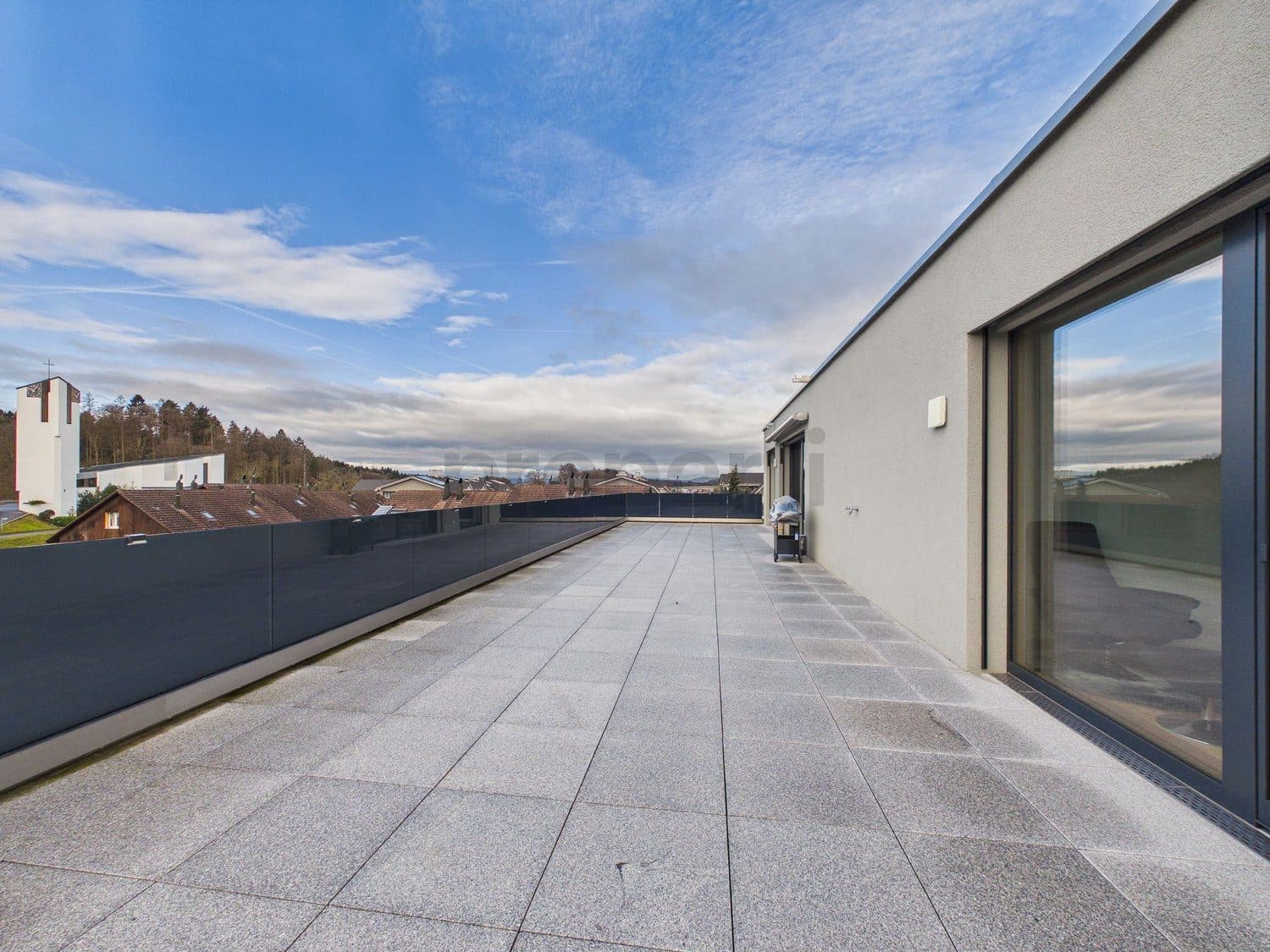 Moderne 5.5-Zimmer-Wohnung mit grosser Terrasse in Künten