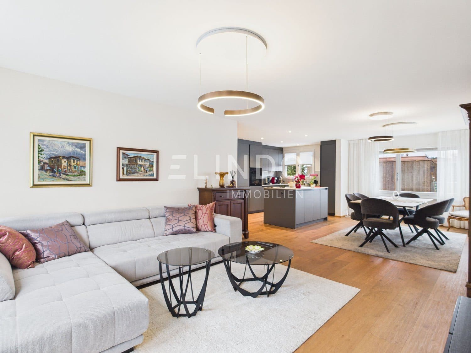 Frisch renovierte 3.5-Zimmer-Gartenwohnung mit Weitsicht in Kilchberg