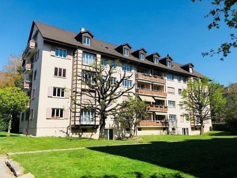 3 Gehminuten bis zur Tramhaltestelle Burgernziel