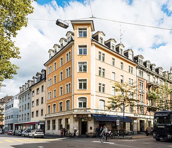 Stadtleben trifft Ruhe: Stilvolle 4 Zimmer Wohnung