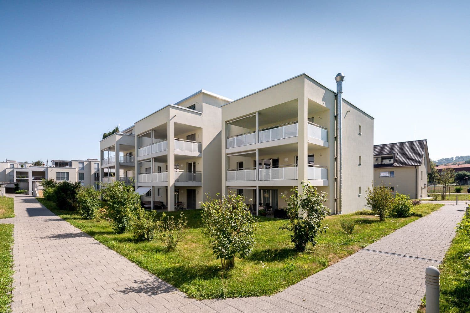 Moderne Wohnung mit grossem Balkon