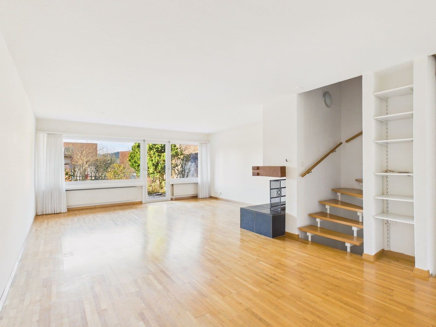 Gemütliches 5.5-Zimmer Einfamilienhaus in Aesch, Kanton ZH