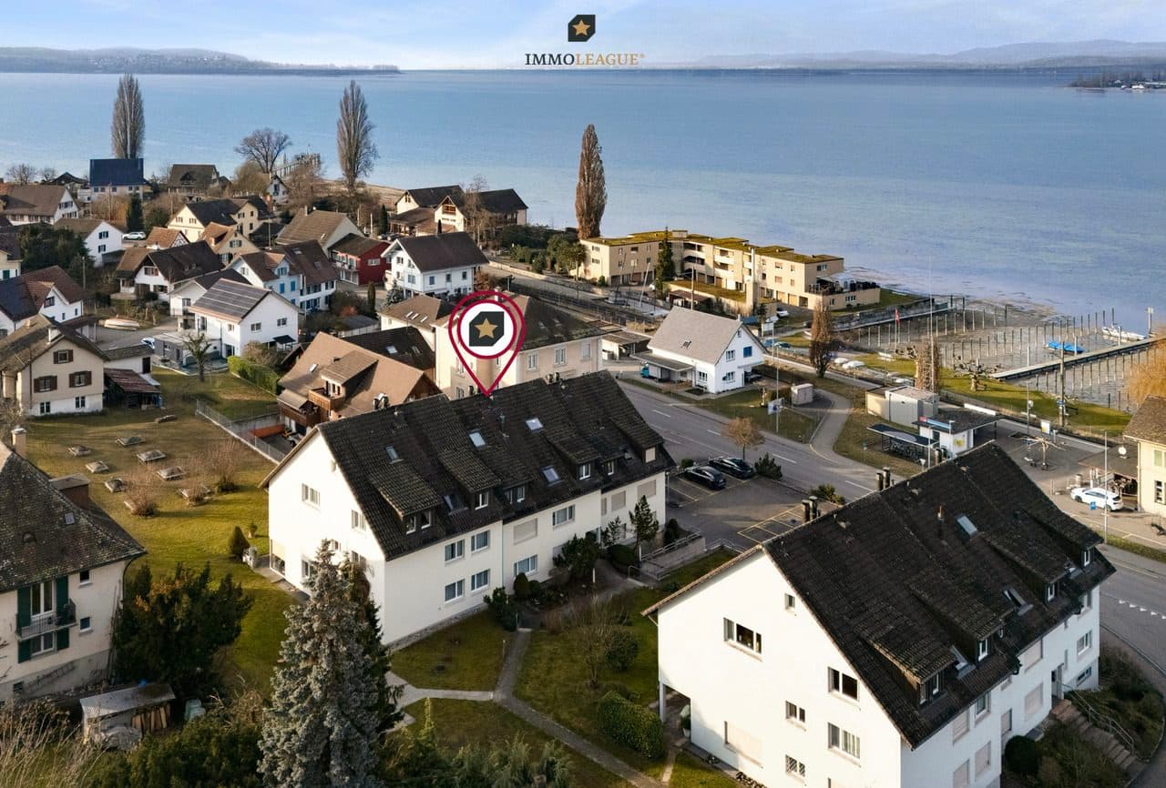 Stilvoll Wohnen in Seenähe mit charmantem Gartensitzplatz.