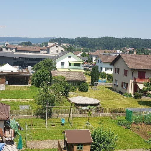 Helle, geräumige Wohnung im Grünen