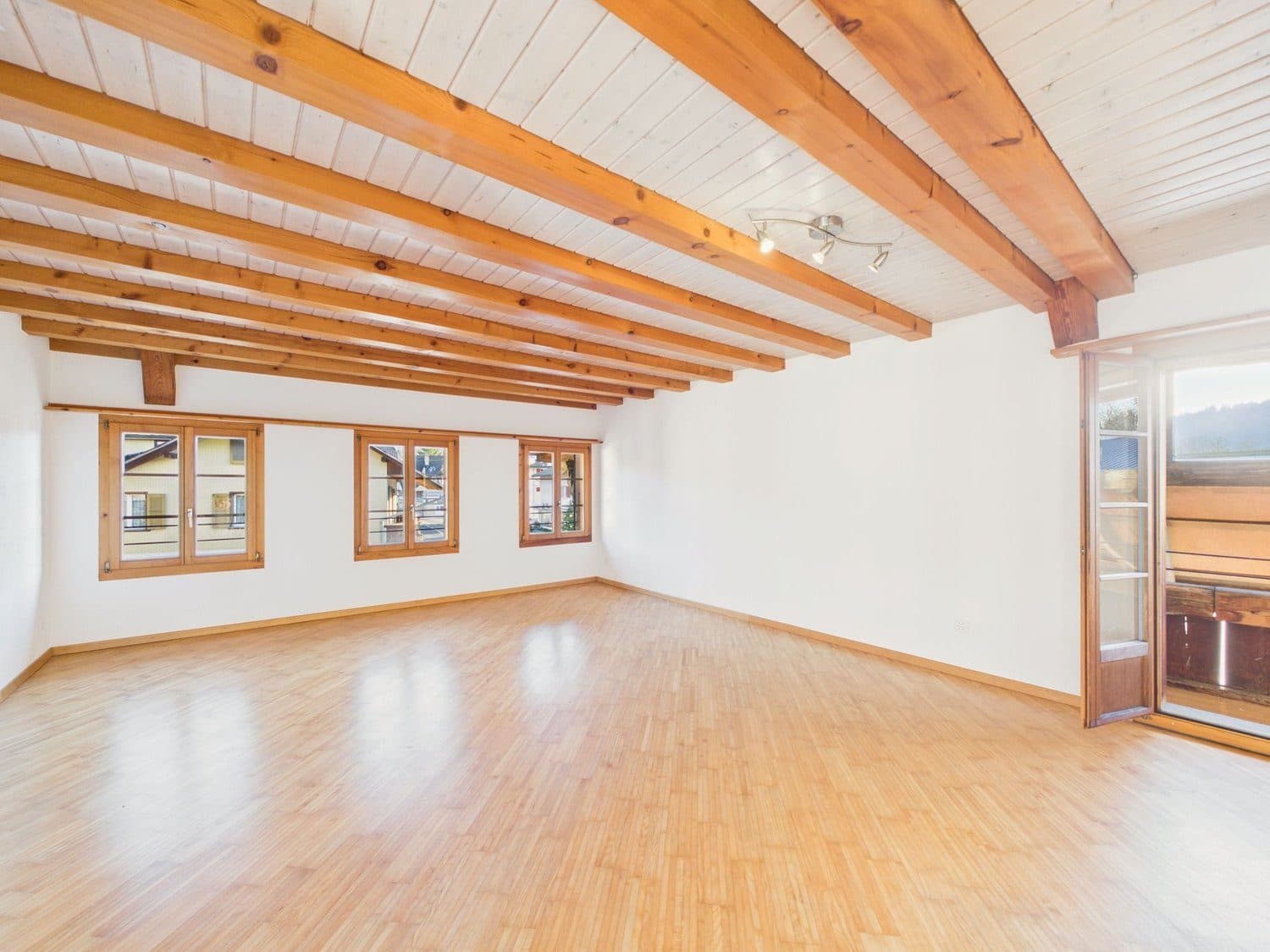 Helle 3.5-Zimmer-Wohnung mit Balkon, Zollbrück