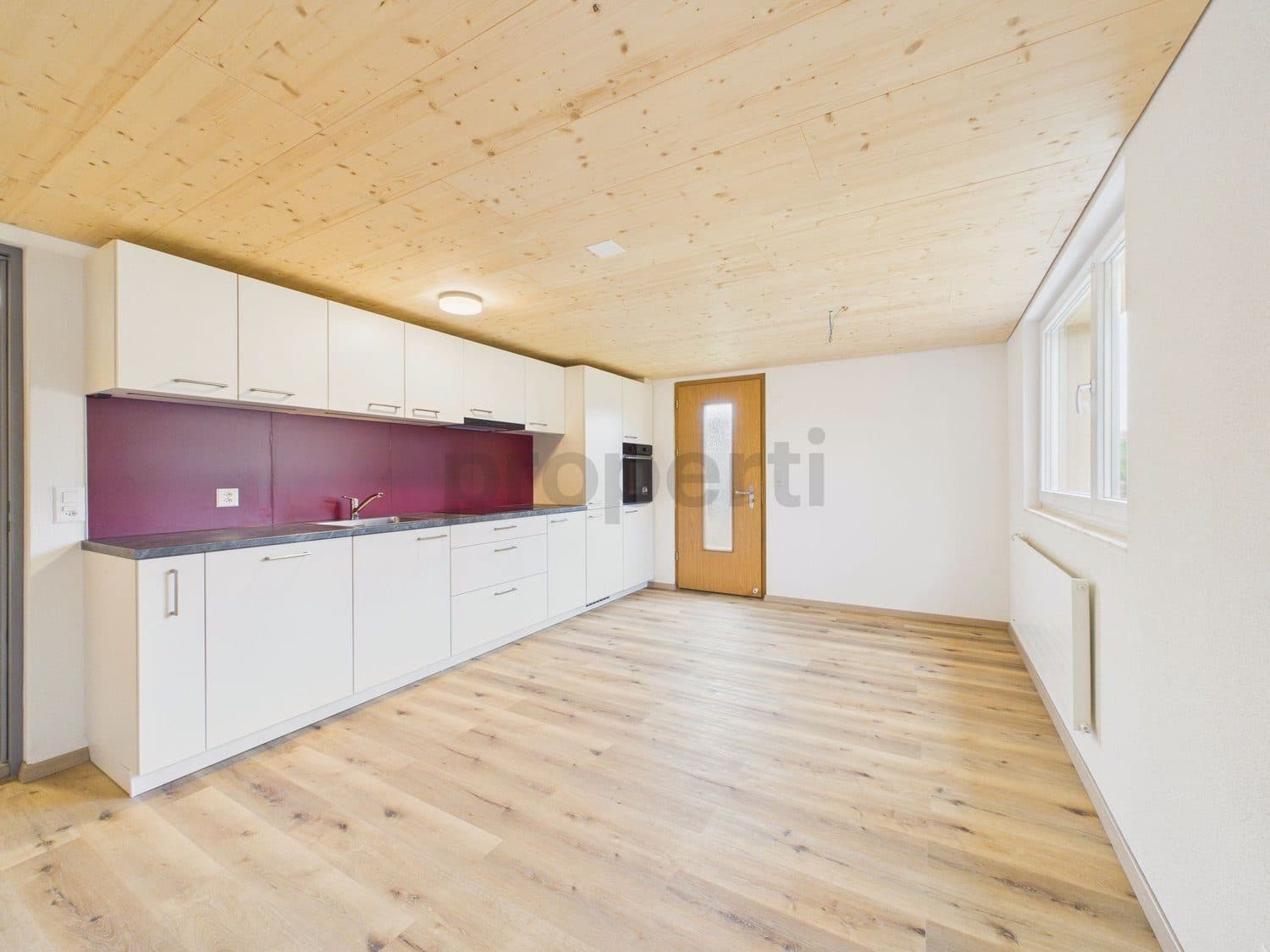 Neu renovierte 2.5-Zimmer Wohnung in Werthenstein