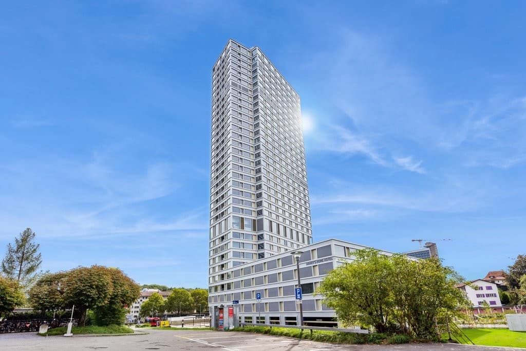 Top.Modern.Einzigartig= Bäretower