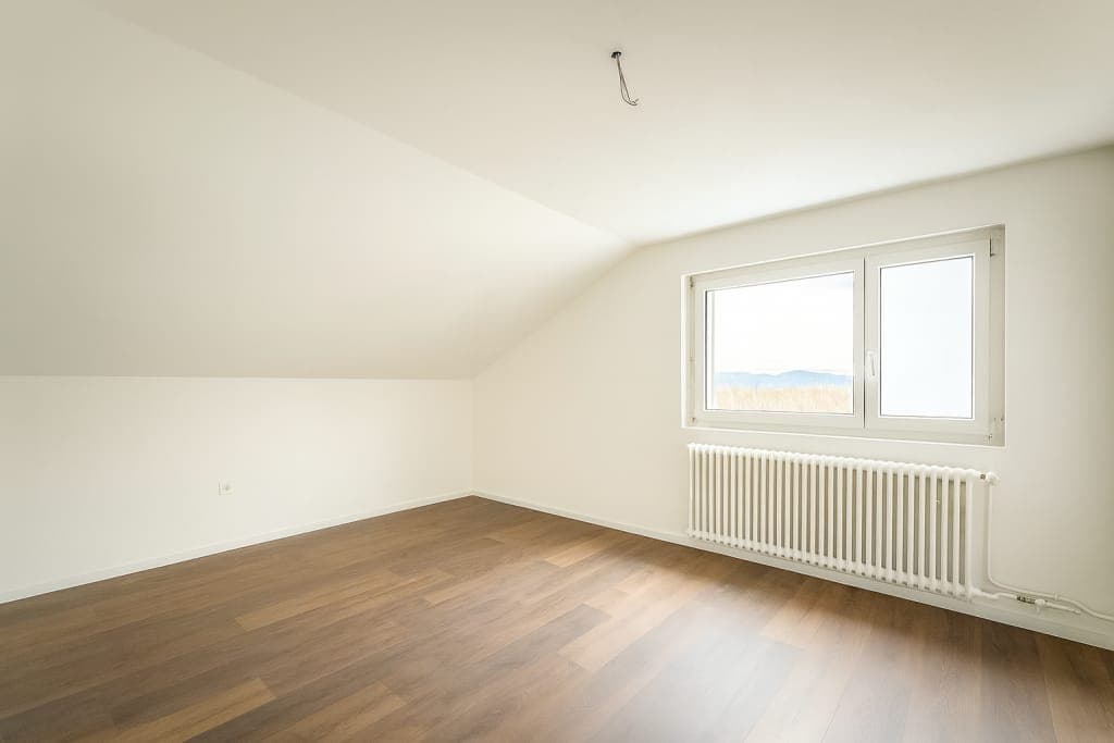 Frisch sanierte 2.5-Zi.-Dachwohnung mit Stil in Grenchen