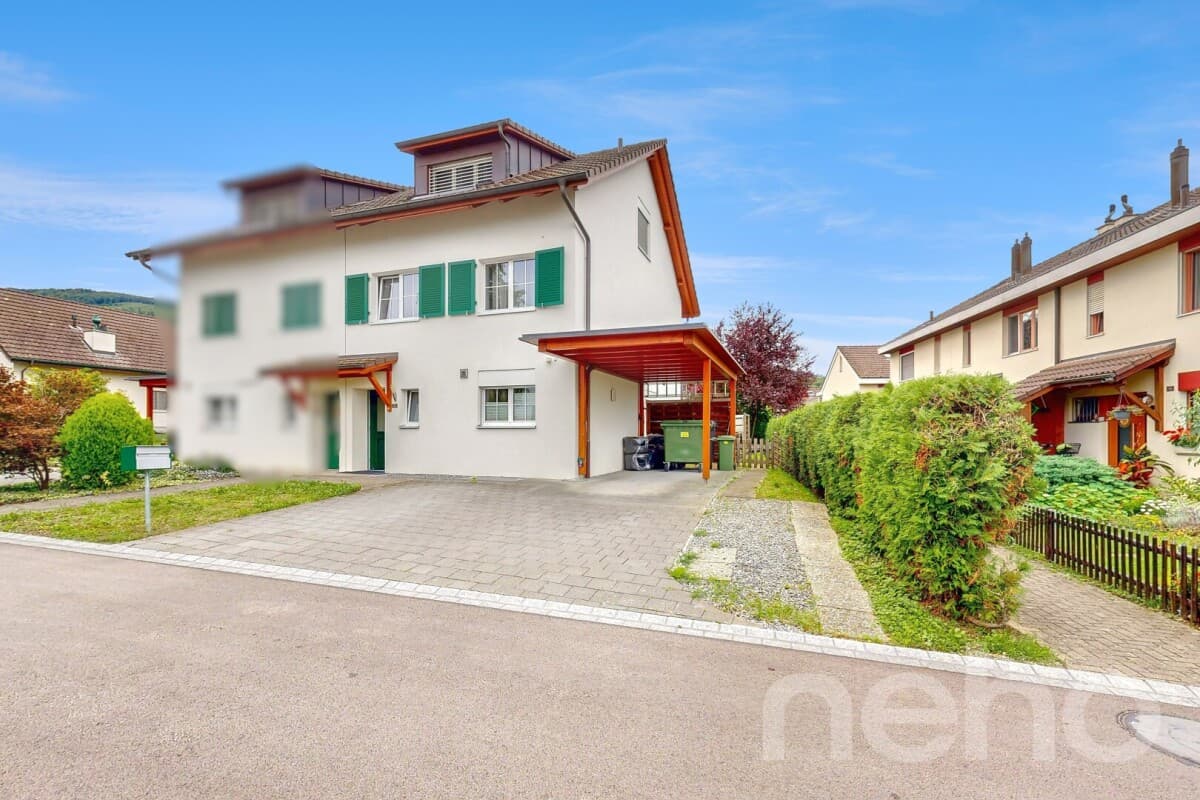 Geräumiges Doppeleinfamilienhaus an ruhiger Lage