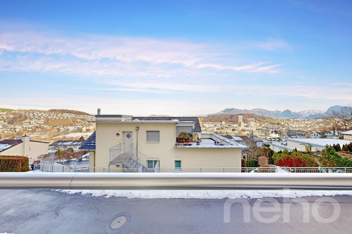 Helle 1.5-Zimmerwohnung mit Balkon in Kriens