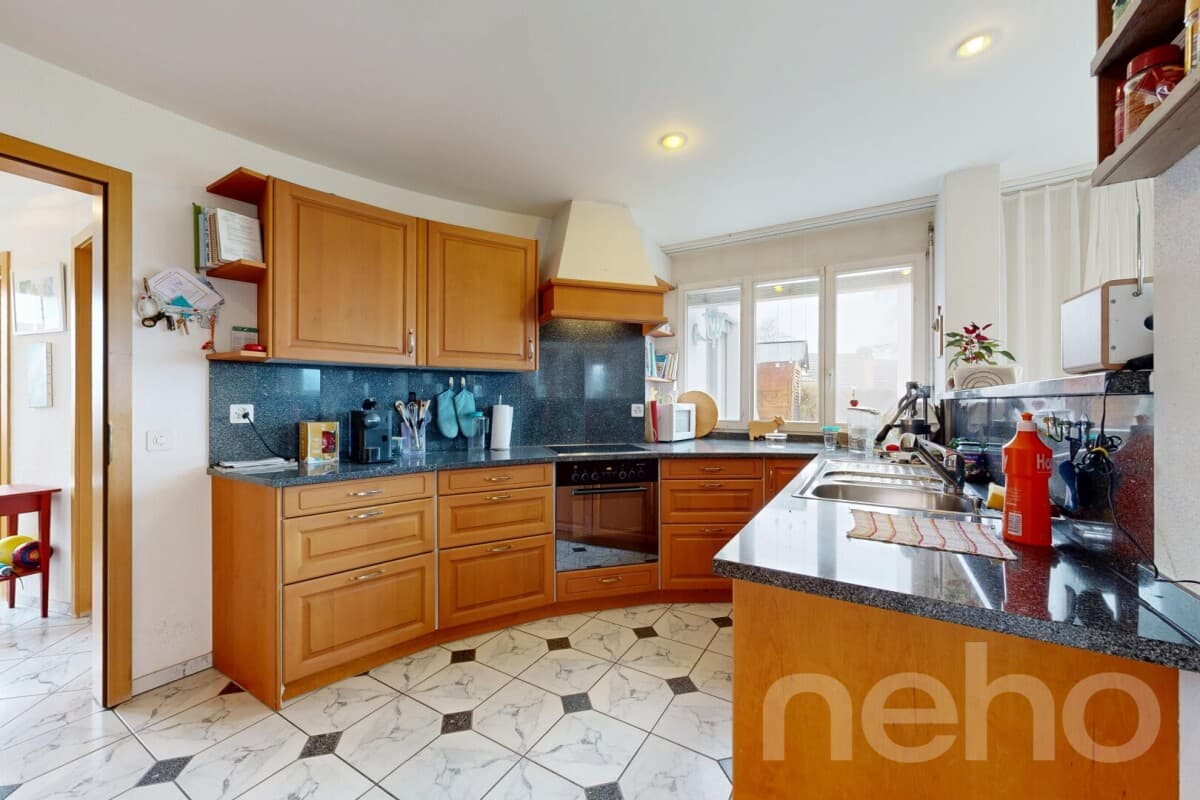 Gepflegtes Einfamilienhaus mit grossem Grundstück