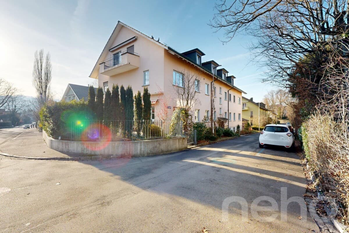 Stilvolle 3.5 Zimmer Wohnung mit Balkon in Bern