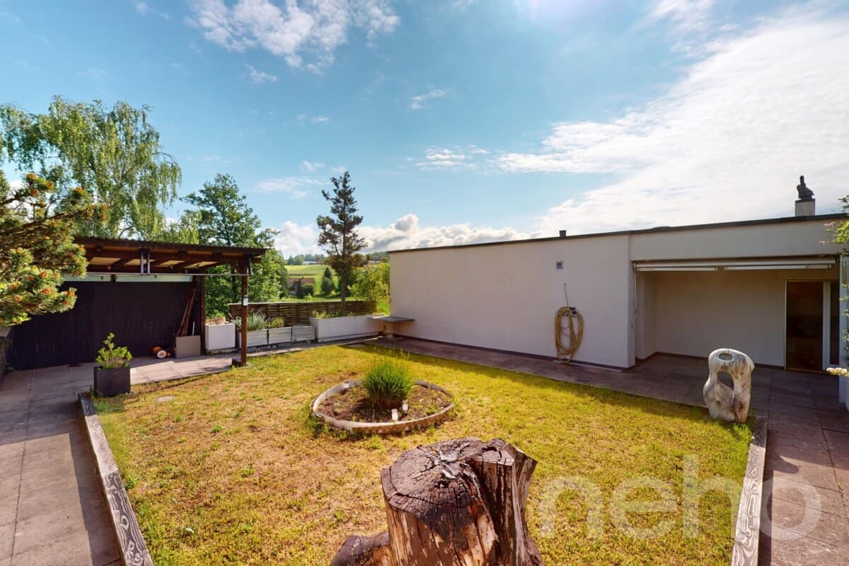 4.5-Zimmer-Attikawohnung mit grandioser Terrasse auf dem Mutschellen