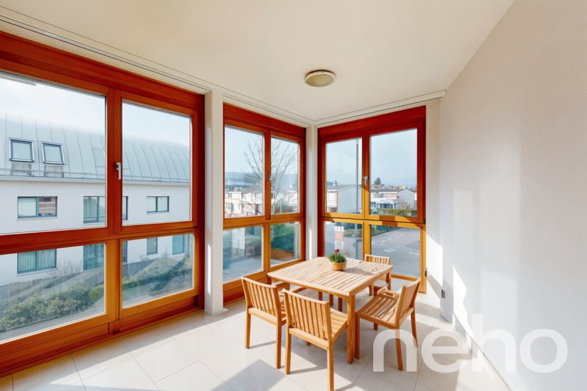 Stilvolle 4-Zimmerwohnung mit Wintergarten und Schwedenofen