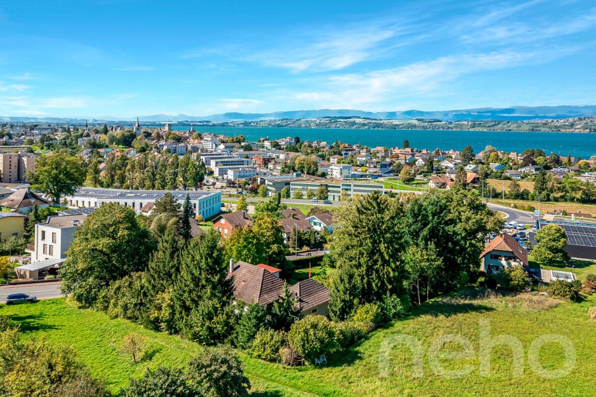 Luxuriöses Wohnen in Seenähe mit zusätzlicher Ausbaufläche