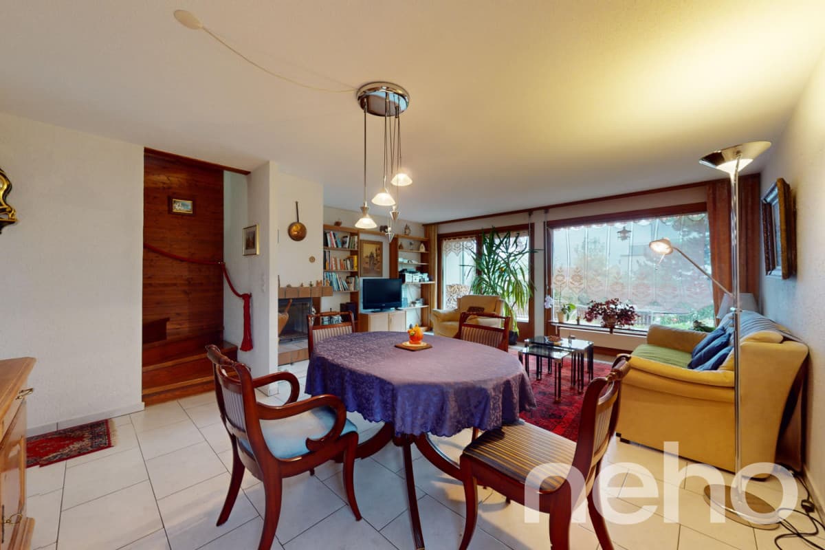 5-Zimmer Reiheneckhaus mit grossem Garten