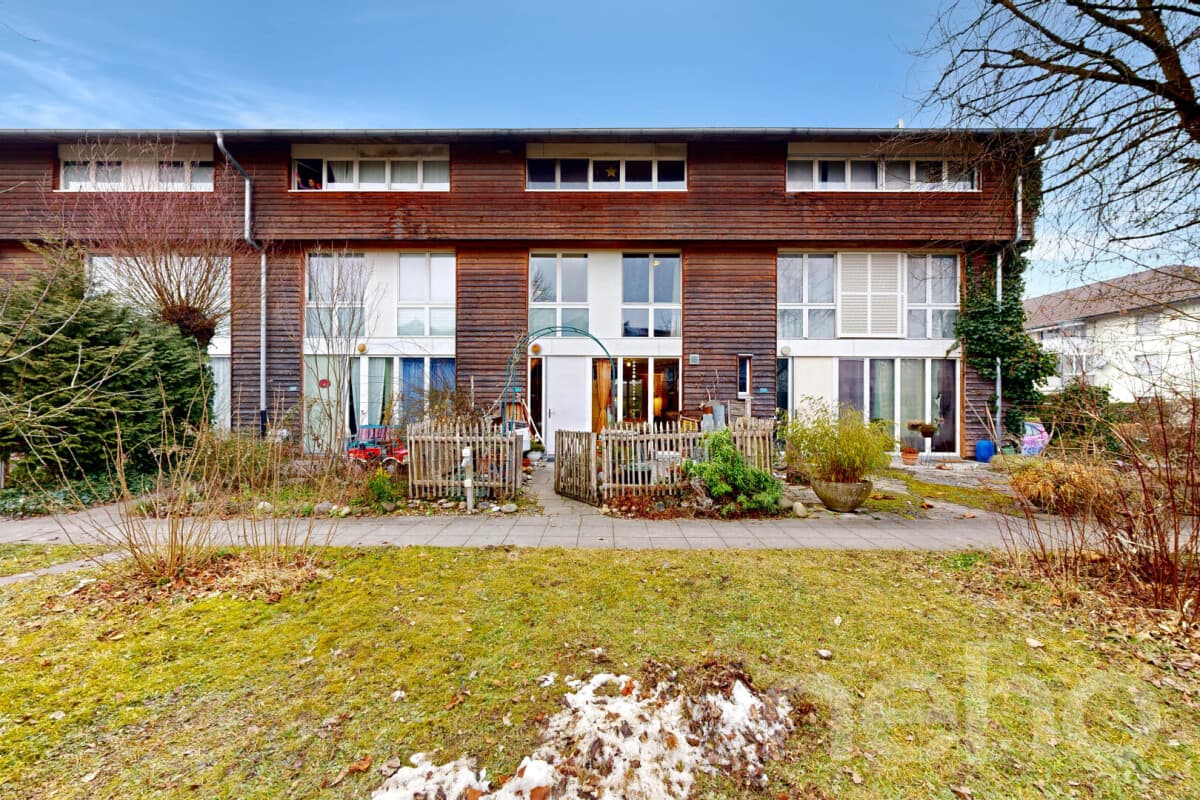 4.5-Zimmer-Reihenmittelhaus mit Garten und ausgebautem Dachgeschoss