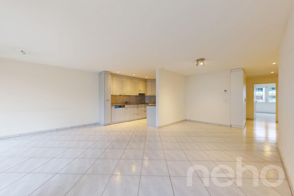 Helle 3½-Zimmerwohnung mit Balkon und Pilatusblick