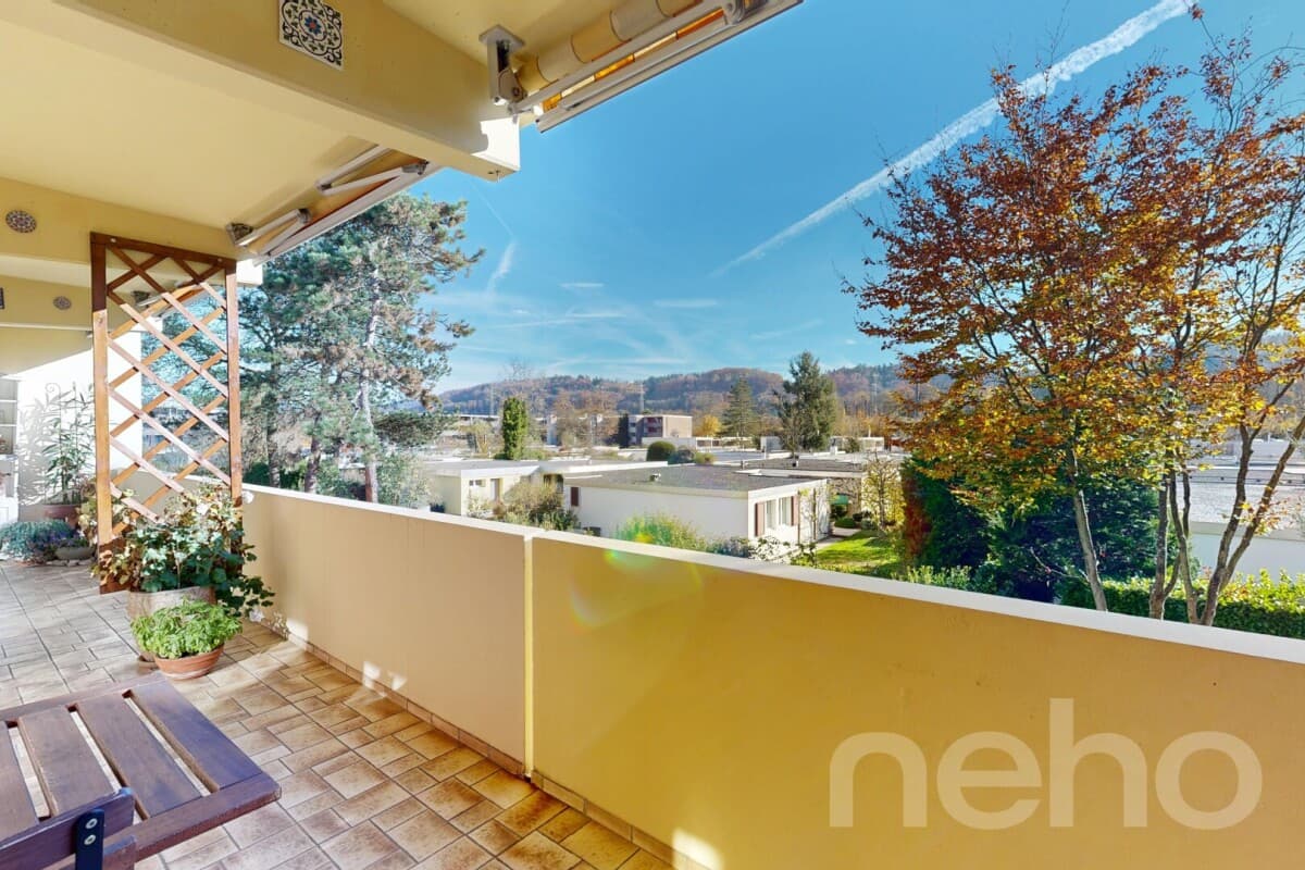 Grosszügige 5.5-Zimmer-Wohnung mit sonnigem Balkon in Rheinfelden