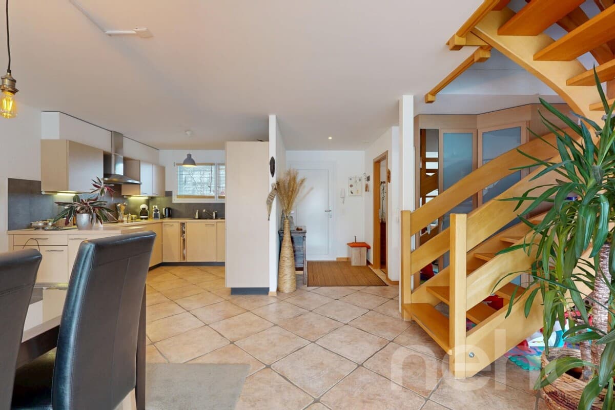 Duplex avec Jardin privé à La Chaux-de-Fonds, 4.5 pièces