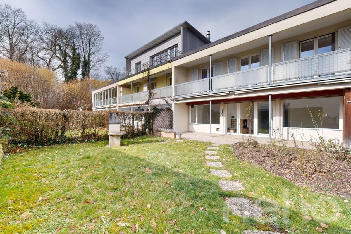 Familienfreundliches Reihenhaus mit Garten und Balkon in Oberwil BL