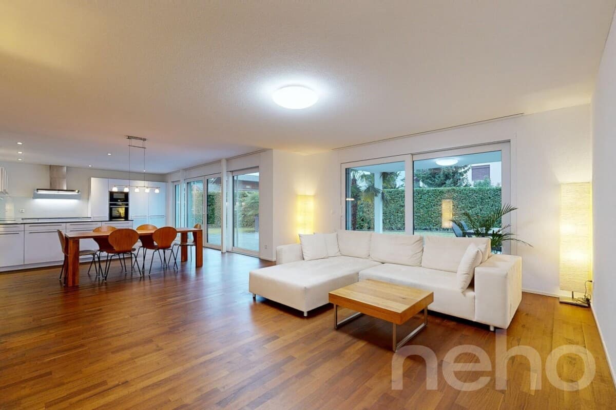 Lichtdurchflutetes 6.5-Zimmerhaus in ruhiger Lage