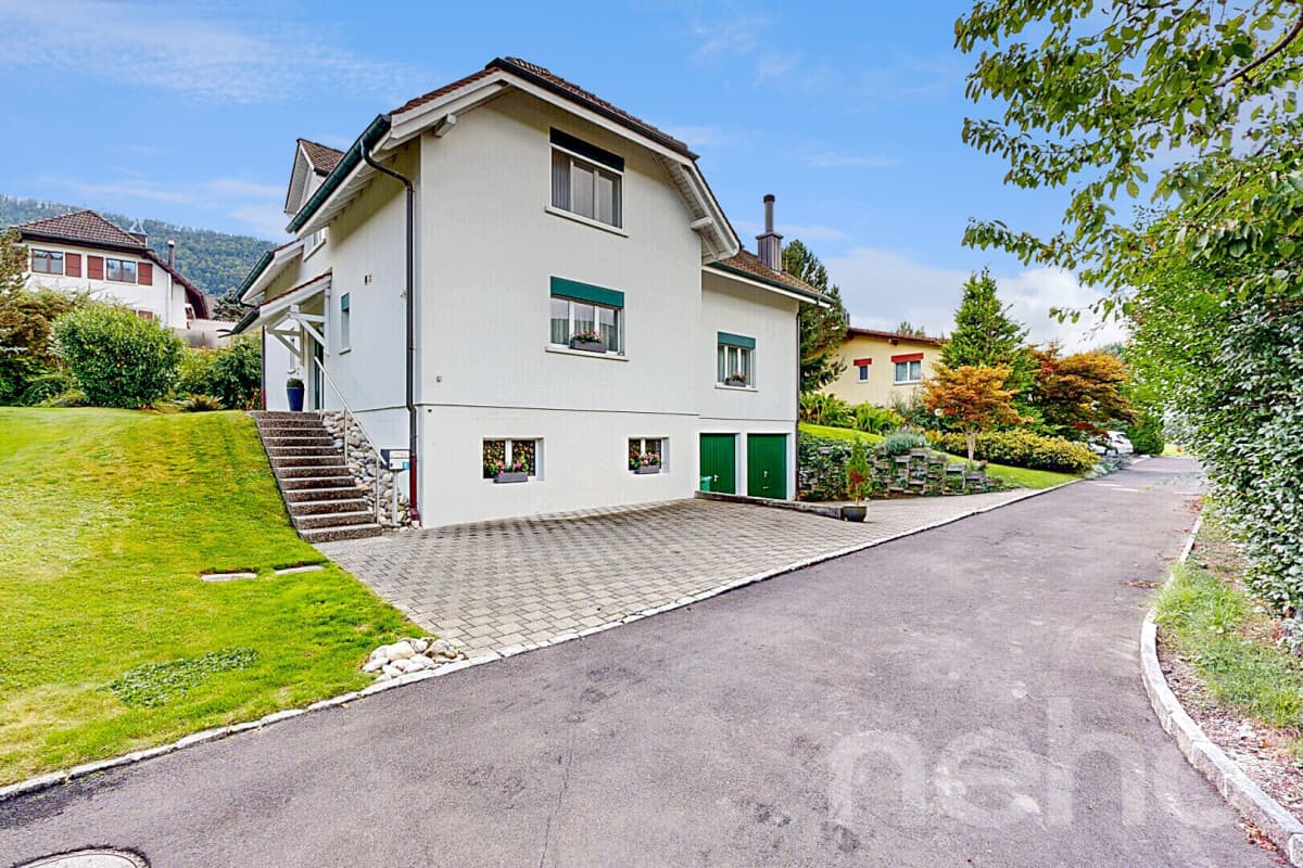 Splendide maison familiale avec grands volumes et jardin exposé sud!