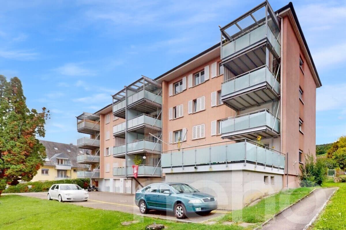 Ganze Etage! 6.5 Zi-Wohnung, perfekt für Familien an super Lage