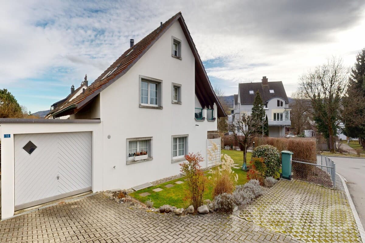 Einfamilienhaus mit Garten in Niederwenigen, nähe Zürich
