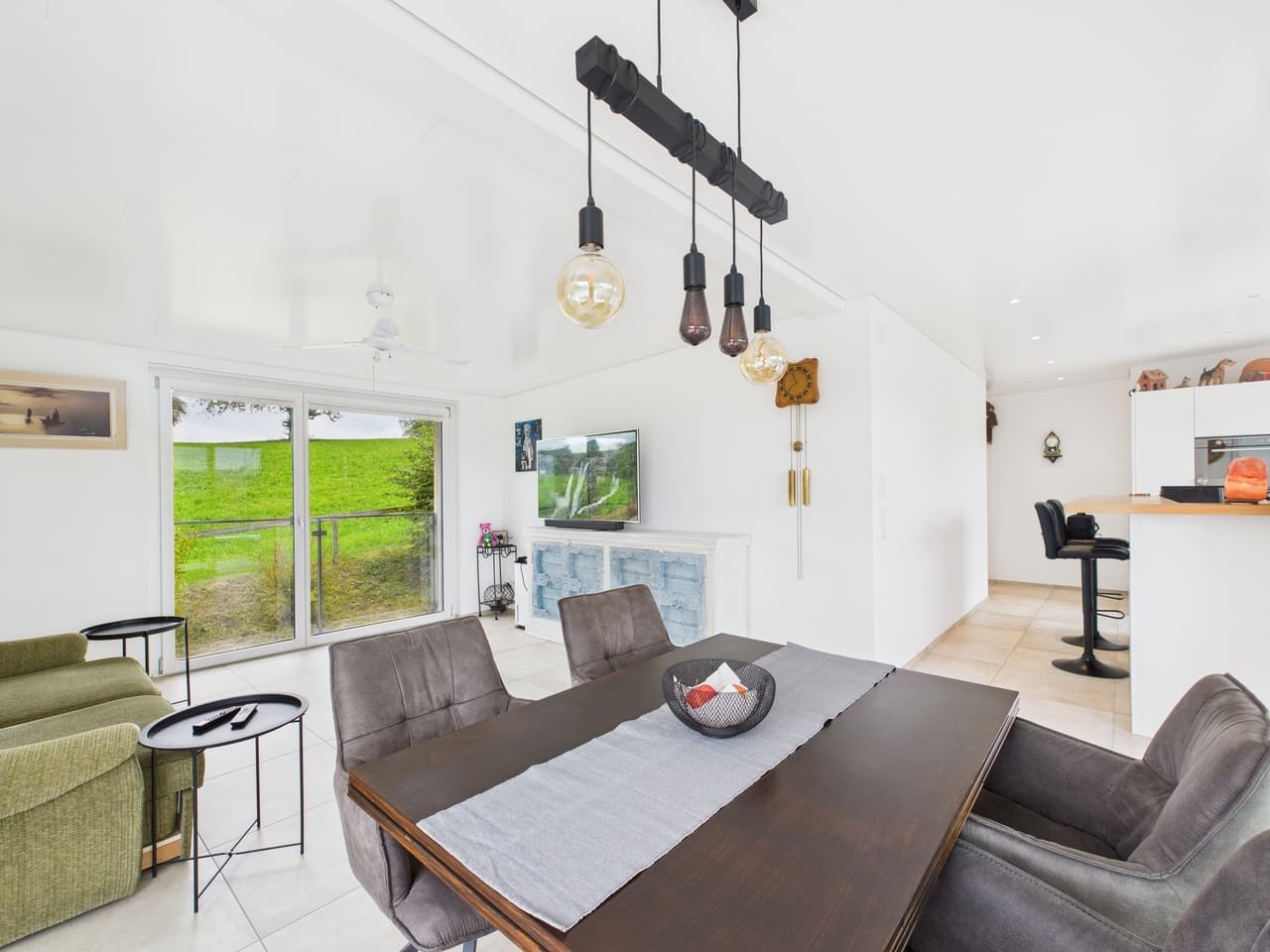 Helle 3.5 Attikawohnung mit Dachterrasse