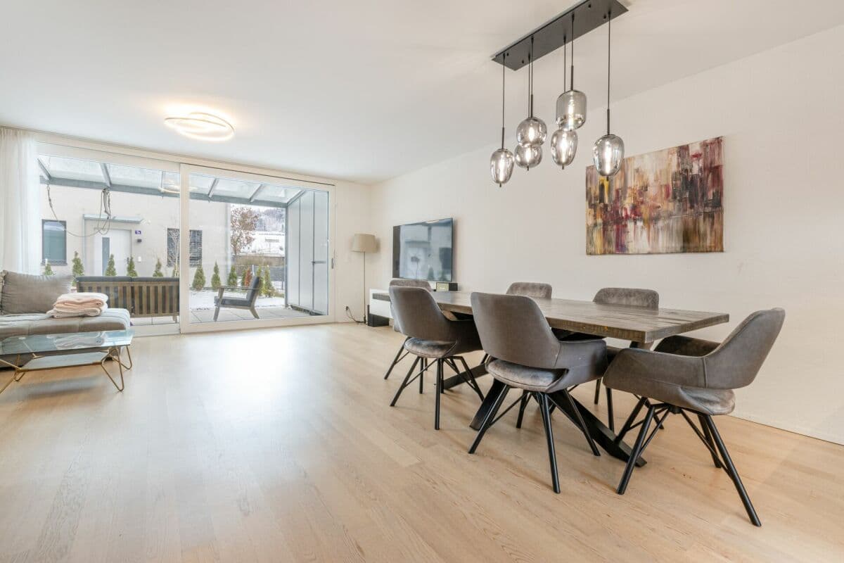 Modernes 7.5-Zimmer-Reiheneinfamilienhaus direkt am Naturerholungsgebiet Töss