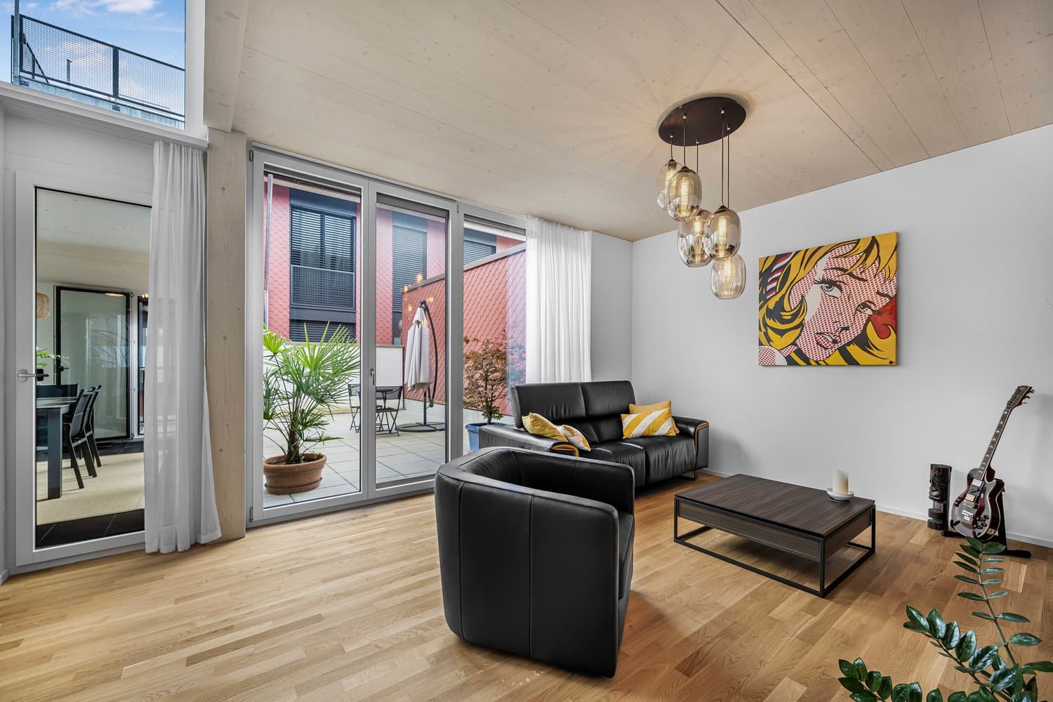 EXZELLENZ AUF ALLEN EBENEN