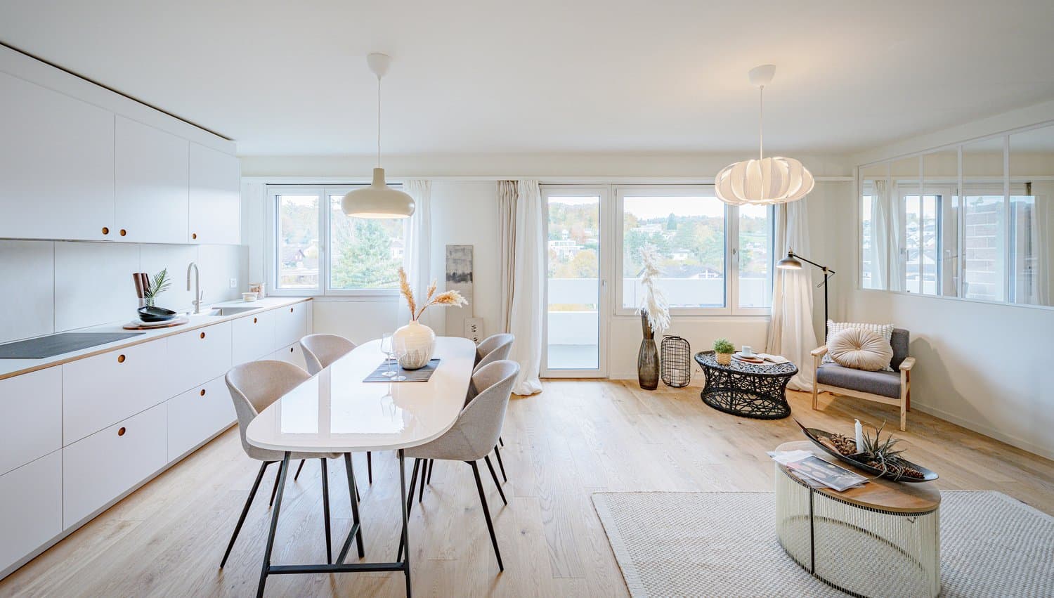 TOLLE 4.5 ZIMMER WOHNUNG - TIPTOP  TOTALSANIERT