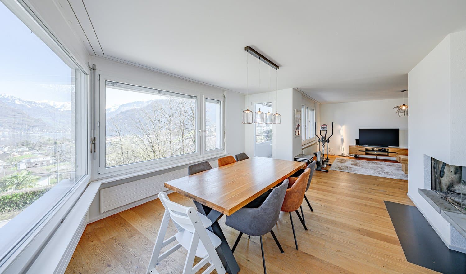 ATTRAKTIVE SEESICHTWOHNUNG