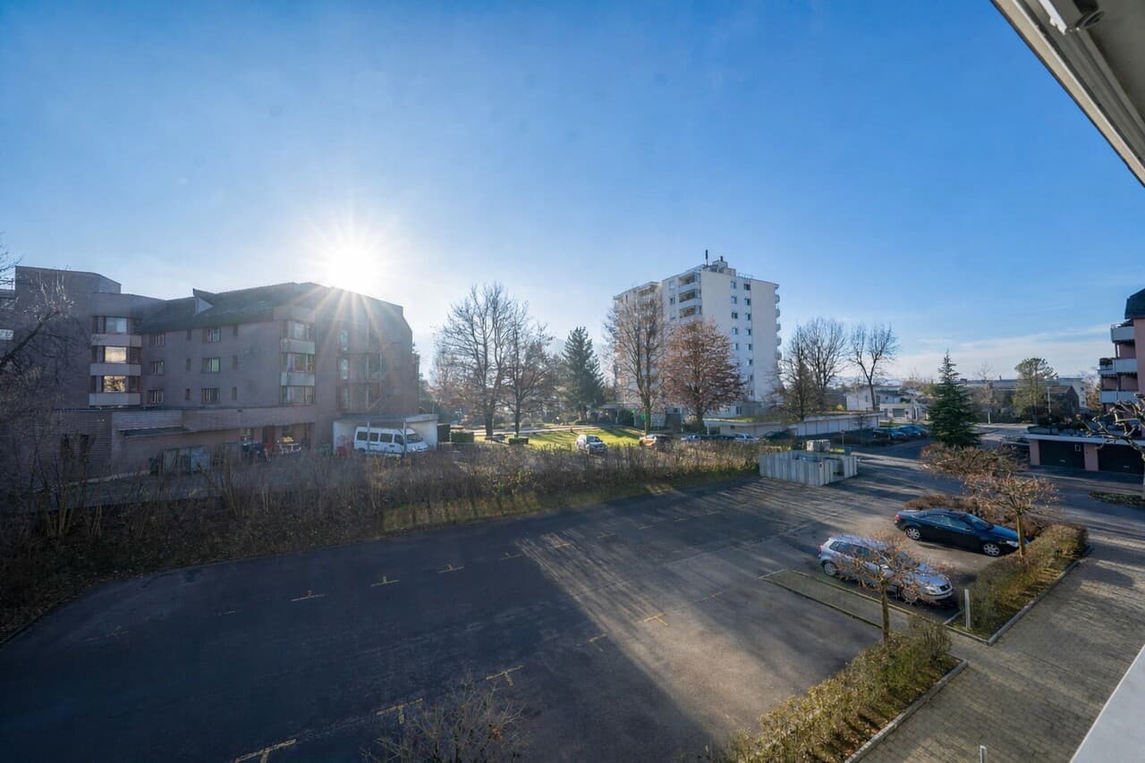Grosse Eigentumswohnung an ruhiger Lage inkl. Tiefgaragenplatz!