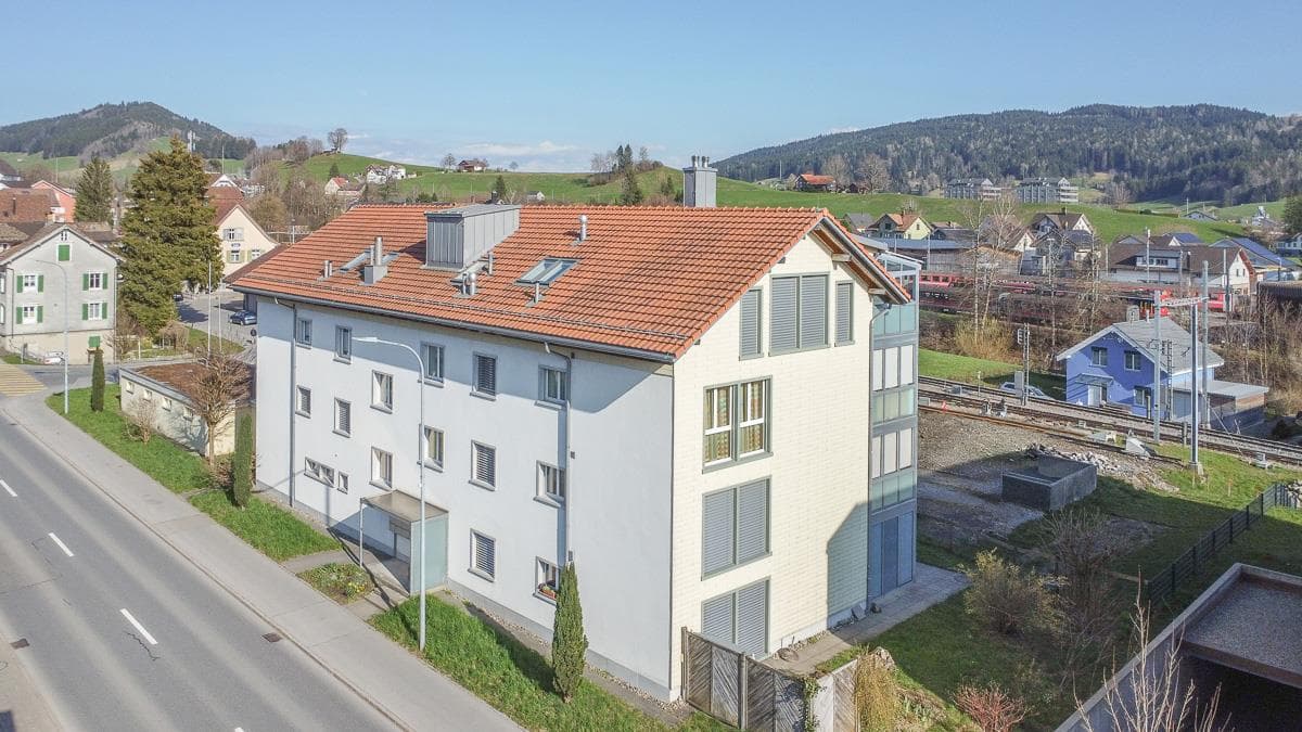 5.5-Zi. Dachwohnung mitten in Gais