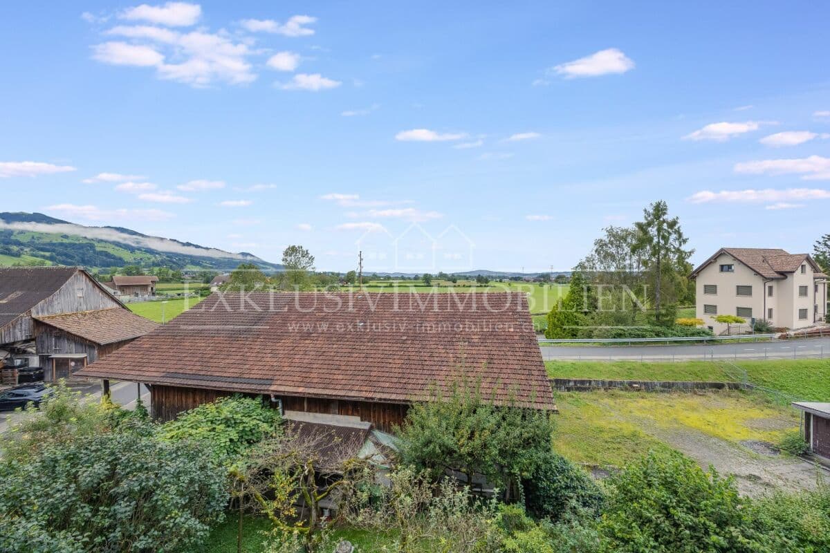 Helle Wohnung mit intelligentem Grundriss und naturnaher Lage