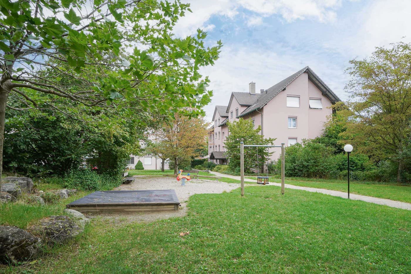 Sonnige und gemütliche Wohnungen. Befristete Vermietung bis 31.01.2027!