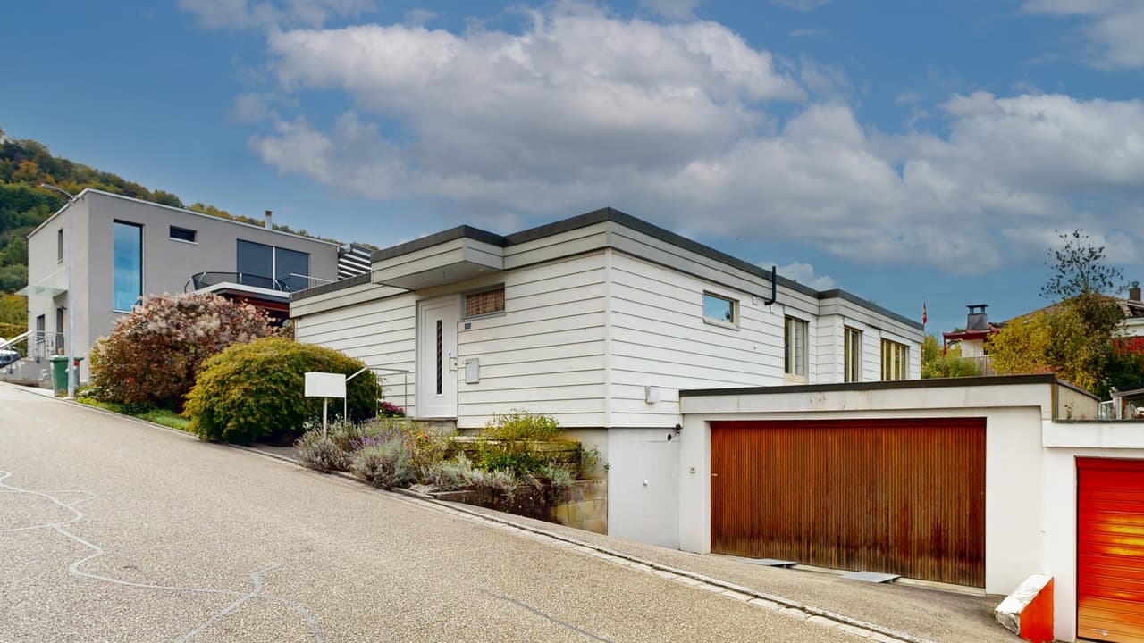 Gemütlicher 4.5-Zimmer-Bungalow mit Wintergarten und Doppelgarage