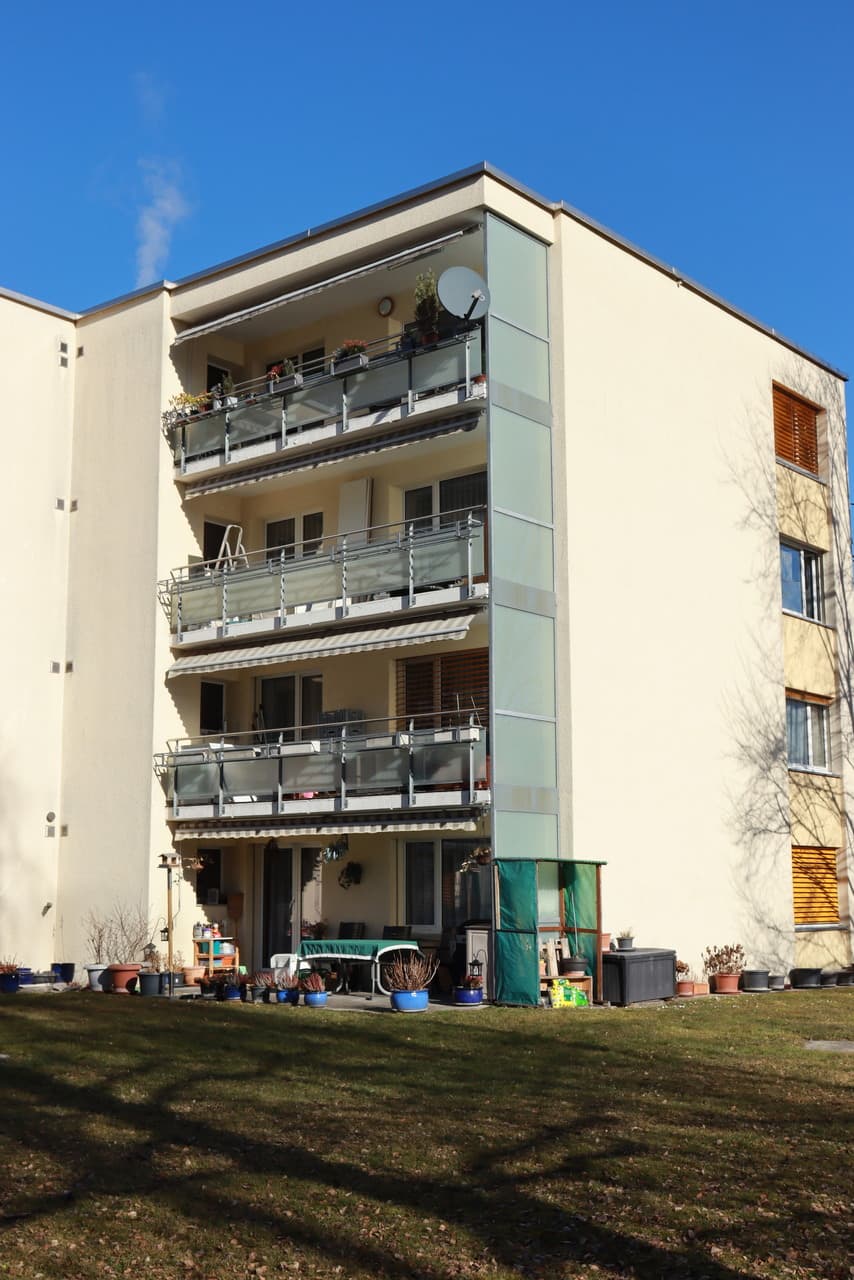 Komfortables Wohnen in Spiez - 4.5-Zimmer mit Balkon!