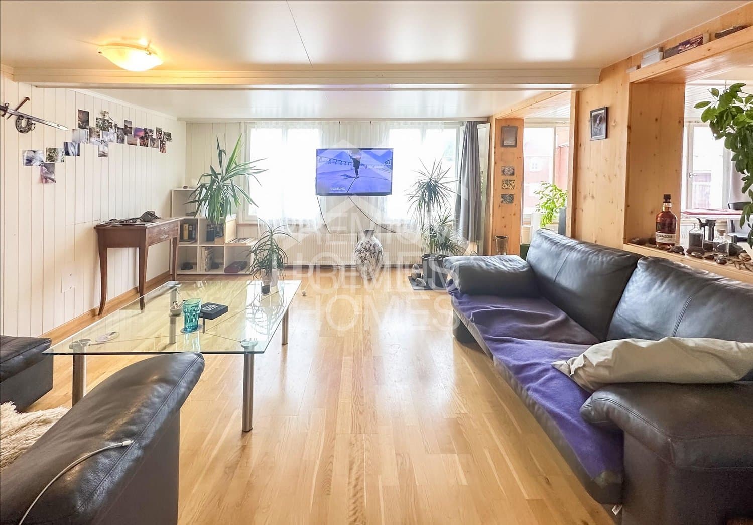 HEIMELIG UND CHARMANT