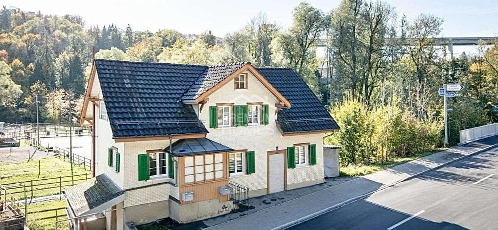 MEHRGENERATIONENHAUS MIT HERZ UND VERSTAND